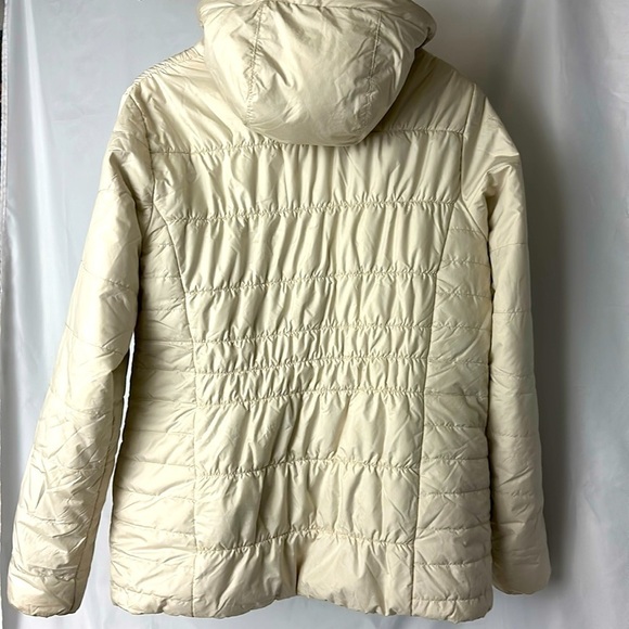 Women’s Large Columbia Puffer Jacket  | Cream White;Thermal Coil;Water Resistant - Picture 3 of 5